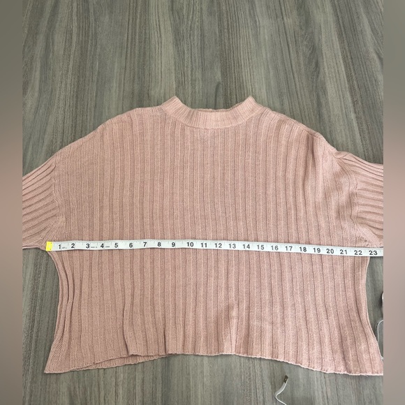 American Eagle Outfitters Soft Pink Knit Sweater - Picture 6 of 10